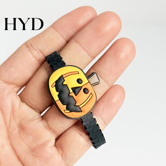 Cute Cartoon Pumpkin Bracelets 8 Pcs Halloween Bracelets, Adjustable Soft PVC Wrist Straps for Kids Adults, Witch Trick or Treat Toy Party Favors