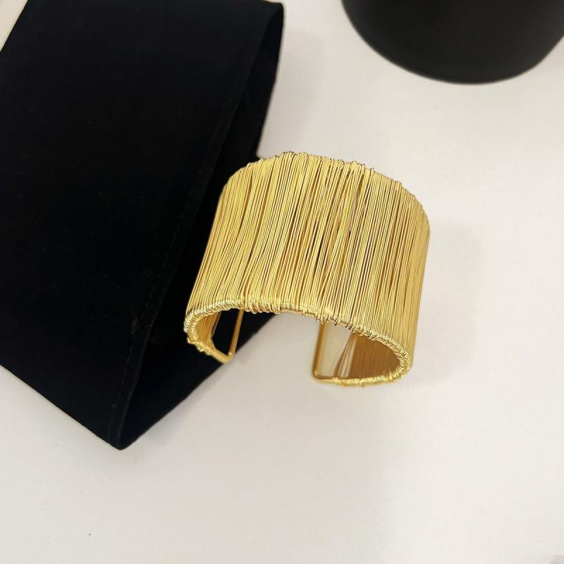 Elegant Retro Snake Twist Open Bangle: Luxurious Versatile Jewelry for Women