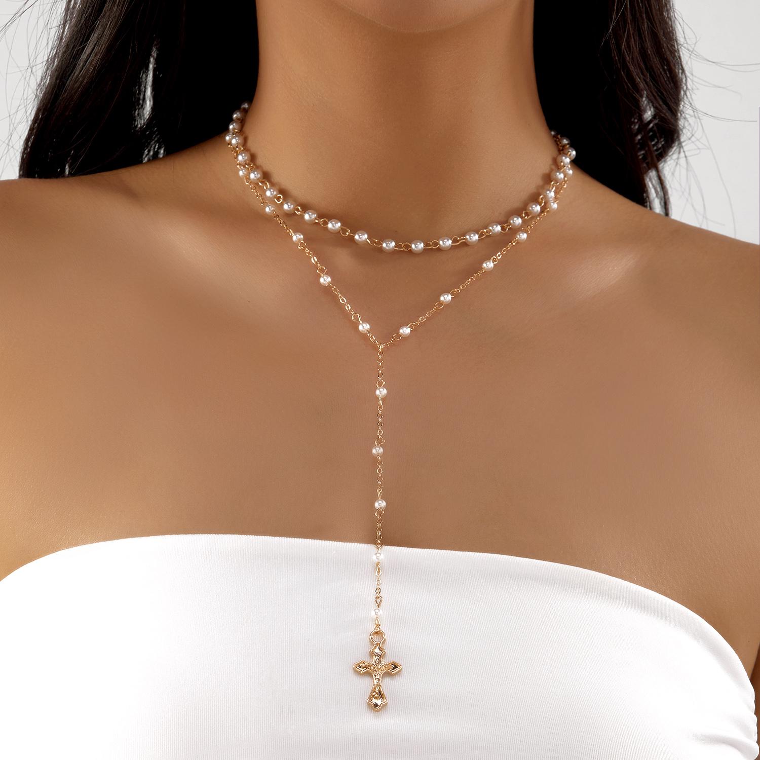 Luxury Cross Pendant Layered Necklace Set for Women Fashion Heart Imitation Pearl Pendant Layered Necklace Jewelry Accessories