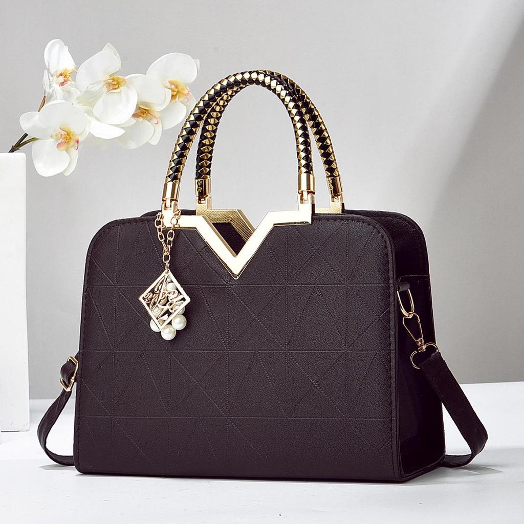 Kvinners en-skulder veske Temperament koreansk versjon Mote Wild Shell Bag Perle dekorasjon kan være Crossbody Ring veske