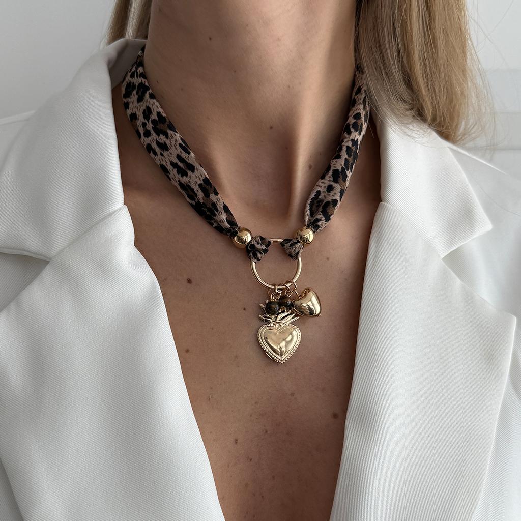 Ingemark Elegant CCB Heart Shape Pendant Choker Necklace Women Trend Punk Gold Color Metal Chiffon Fabric Neck Chain New Jewelry