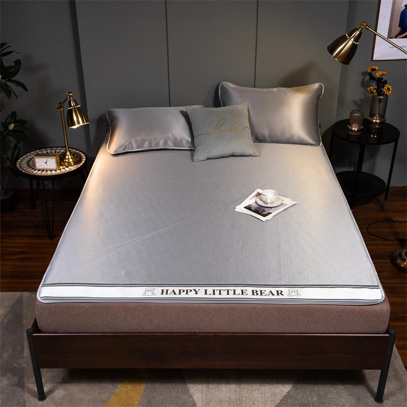 1800D Carbon Light Filtering Fibres Summer Mat Designed for Bed Gentle Comfortable Cool Bed Mat Ice Silk Naked Sleeping Skin Friendly Cooling Pad
