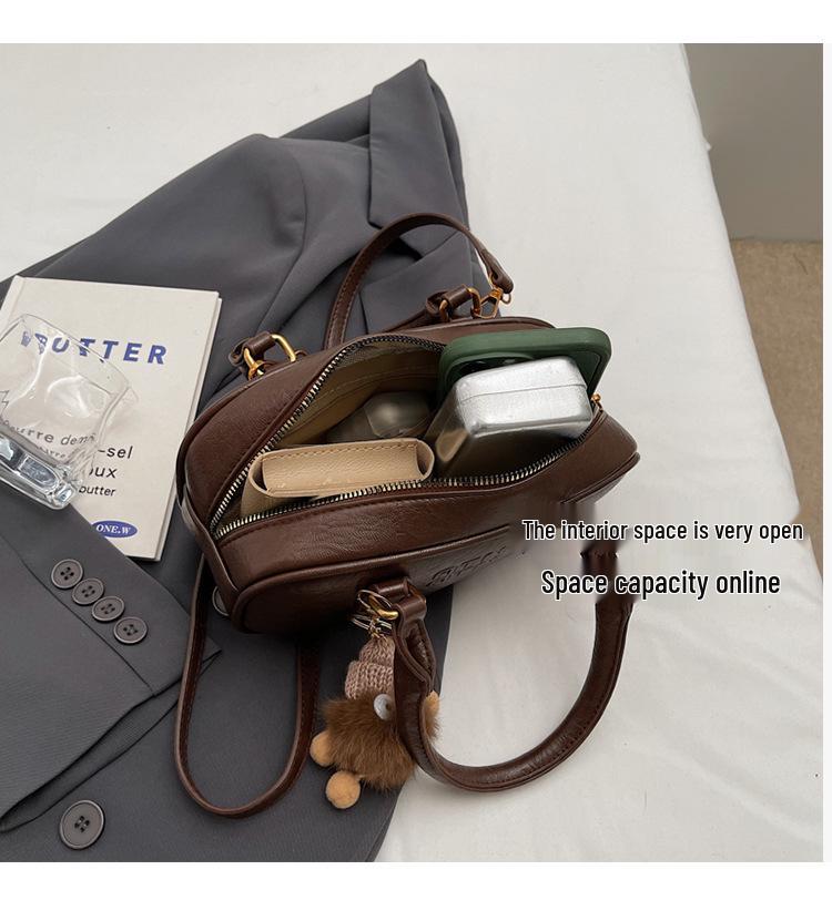 Autumn/Winter 2025 Women's Korean-Style Retro Bowling Crossbody Bag