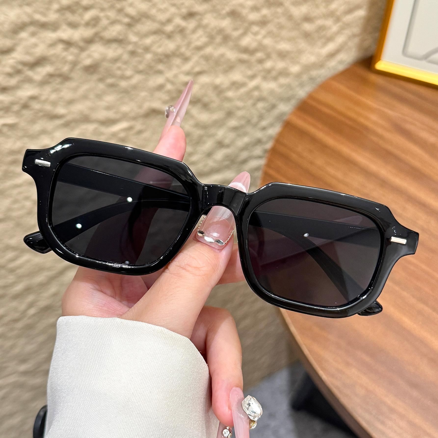 

1Pc Classic Small Square Sunglasses for Women and Men, High-Quality Sunglasses for Travel and Driving, Candy Color Shades