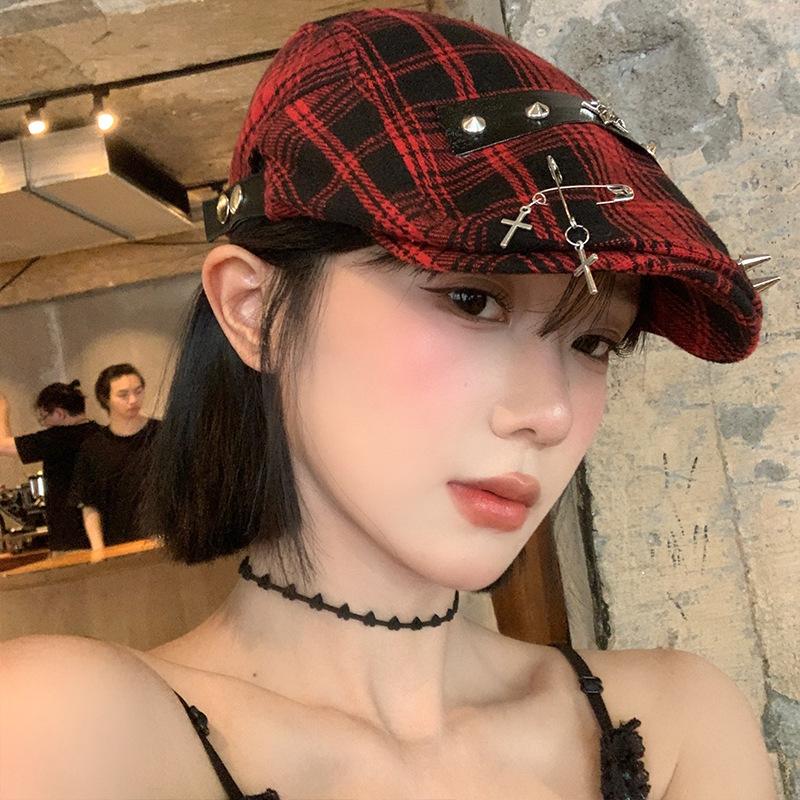 

Designer Grid Rivet Forward Hat Women s Retro Fashion Culture Beret Hat Duck Tongue Men s Sunshade Hat червоний
