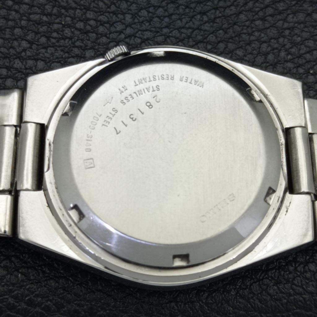 GENUINE VINTAGE SEIKO 5 AUTOMATIC 7009A JAPAN MENS RED DIAL WATCH A701675-5 R206c-a701675