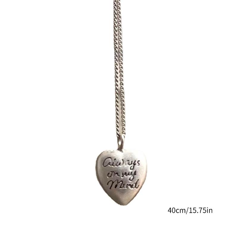 Retro Heart Shaped Pendant Necklace Unique Charm Necklace Heart Neck Jewelry Alloy Material Suitable for Trendy Outfits