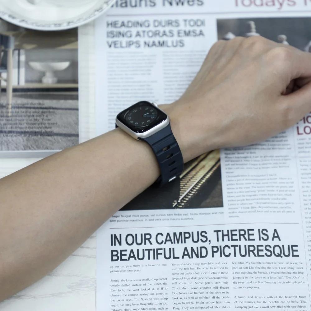 Magnetic Strap For Apple Watch Ultra 1 2 3 49mm 44mm 45mm 46mm 42mm 41 Sport Silicone Bracelet Belt IWatch Series 11 10 8 7 6 Se 3 Band
