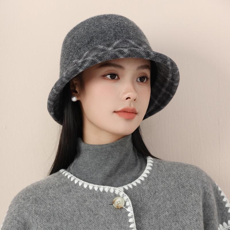 Season Hat Female Retro Foreign Style High Quality Bucket Hat Warm Mother Hat Show Washbasin Hat