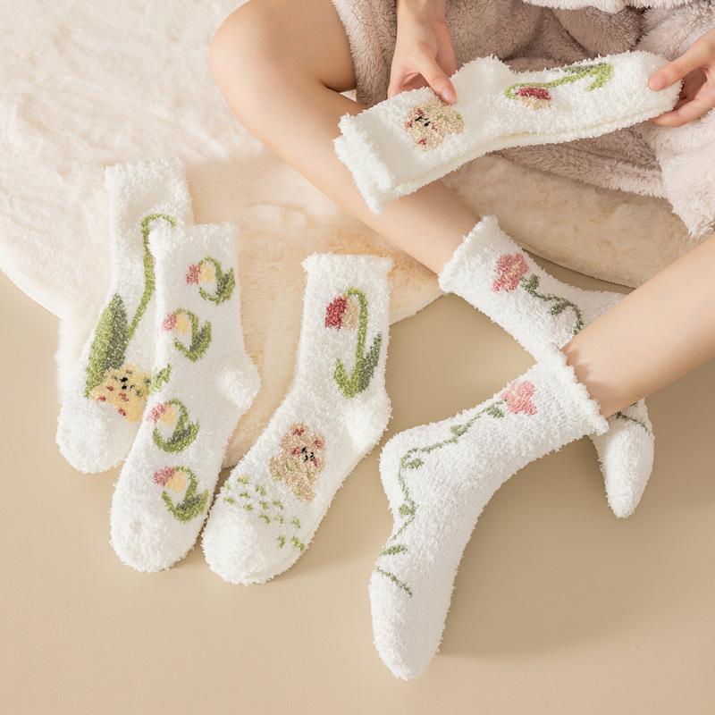 Coral Velvet Socks Women Winter Thickening Does Not Lose Hair Home Sleep Socks Tulip Warm Mid-Calf Floor Socks