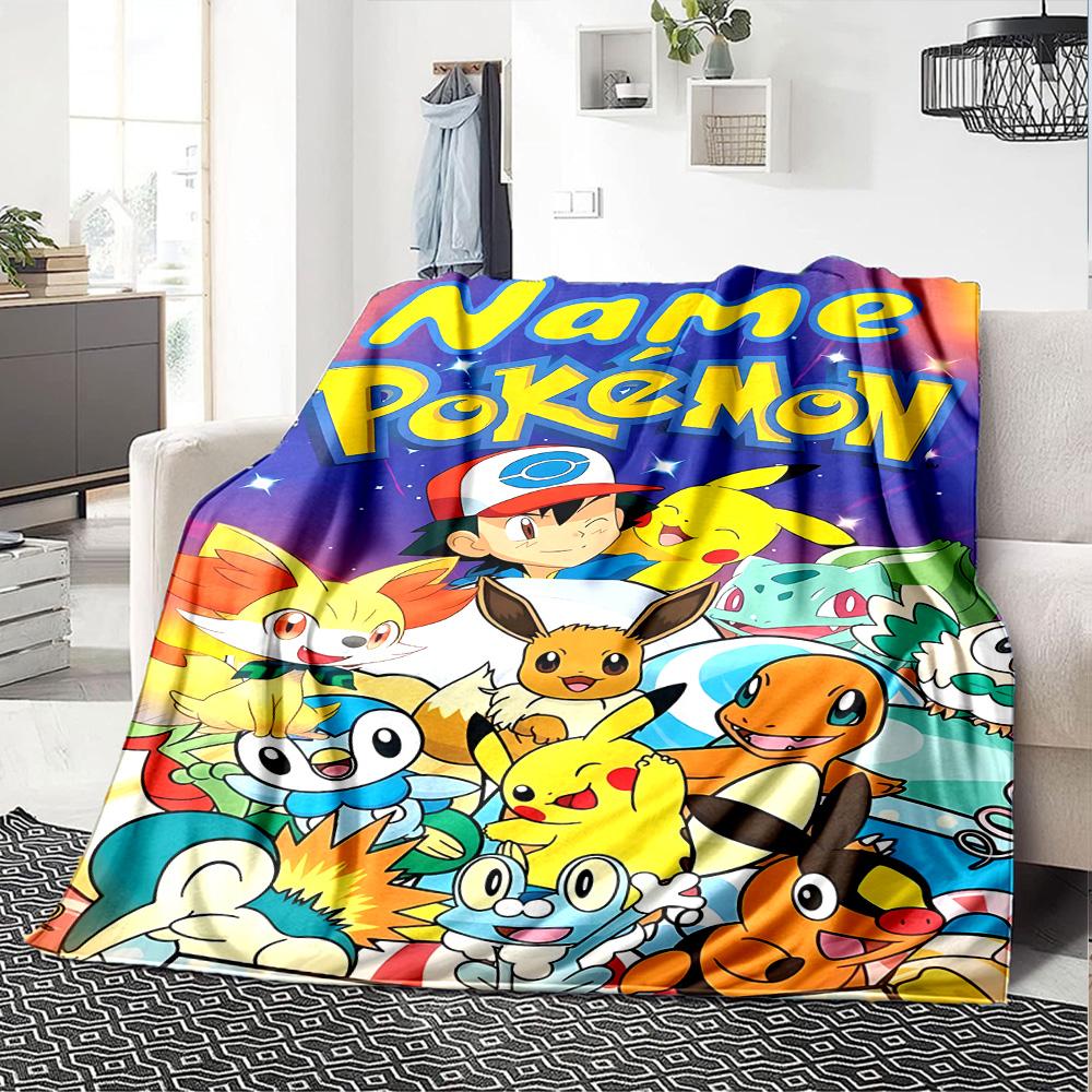 Coperta Personalizzata Nome Personalità Pokémon Ash e Pikachu Morbida e Calda per Divano Ufficio Letto Viaggio Pausa Pranzo, Regalo Adatto a Tutte le Stagioni