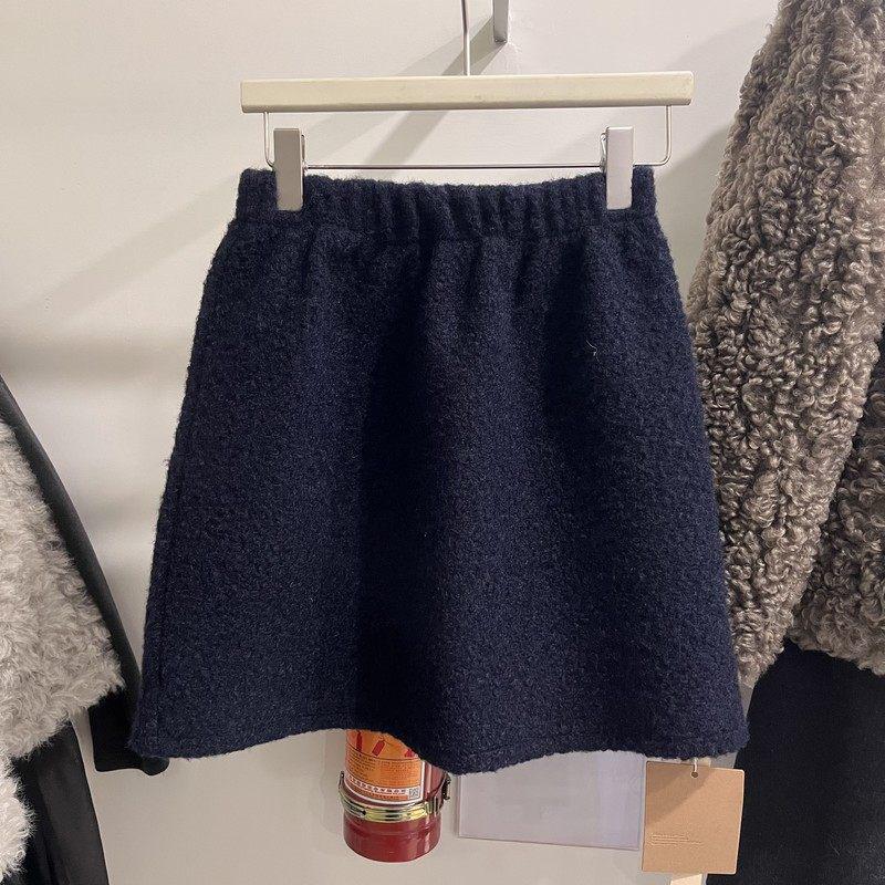 Korean High-Waisted Curly Fur A-Line Skirt - 2025 Autumn/Winter Petite Fashion, Elastic Waist, Slimming Design