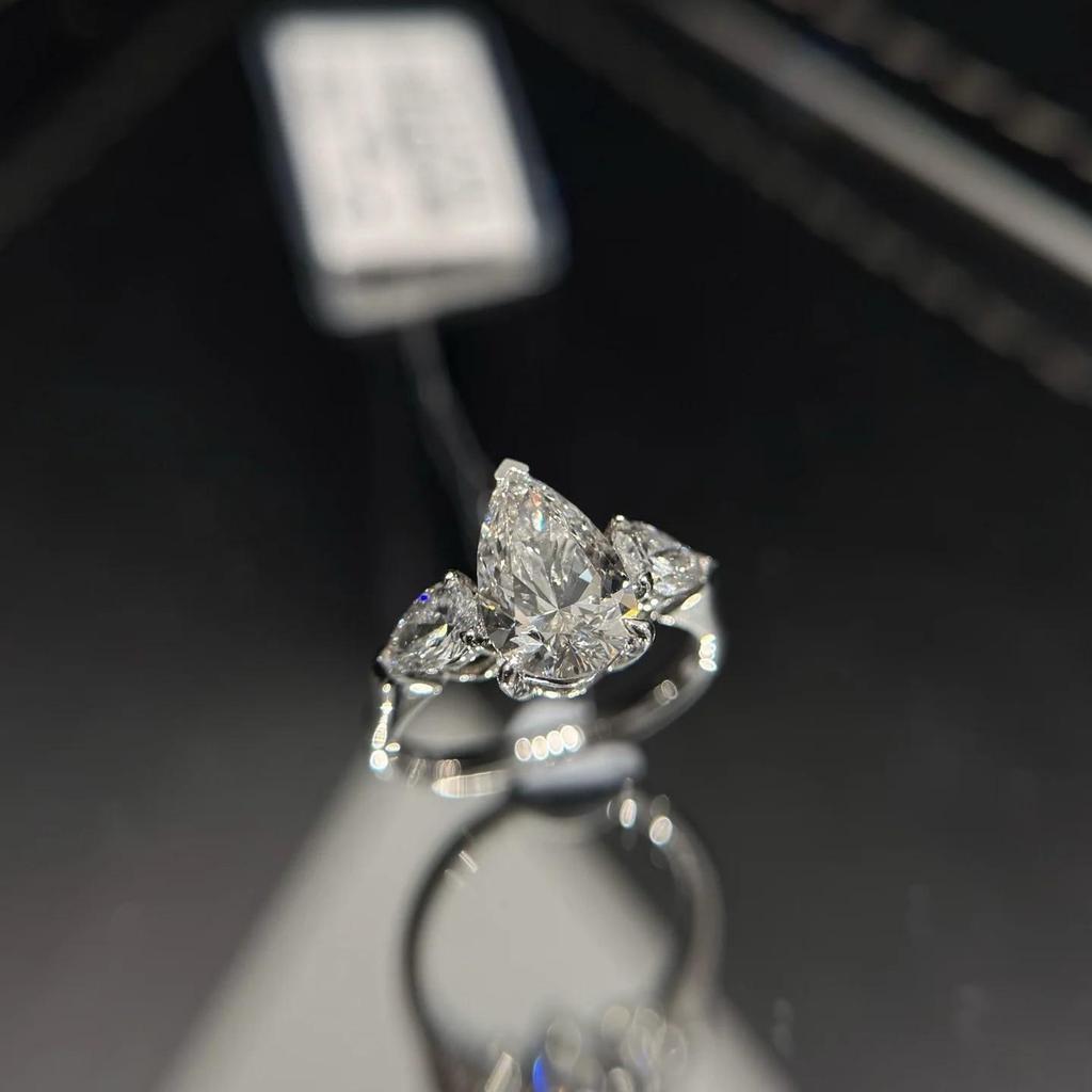 High-End Pear-Shaped Moissanite Ring with Inlaid High-Carbon Diamonds | Adjustable Luxury Wedding Jewelry for Women