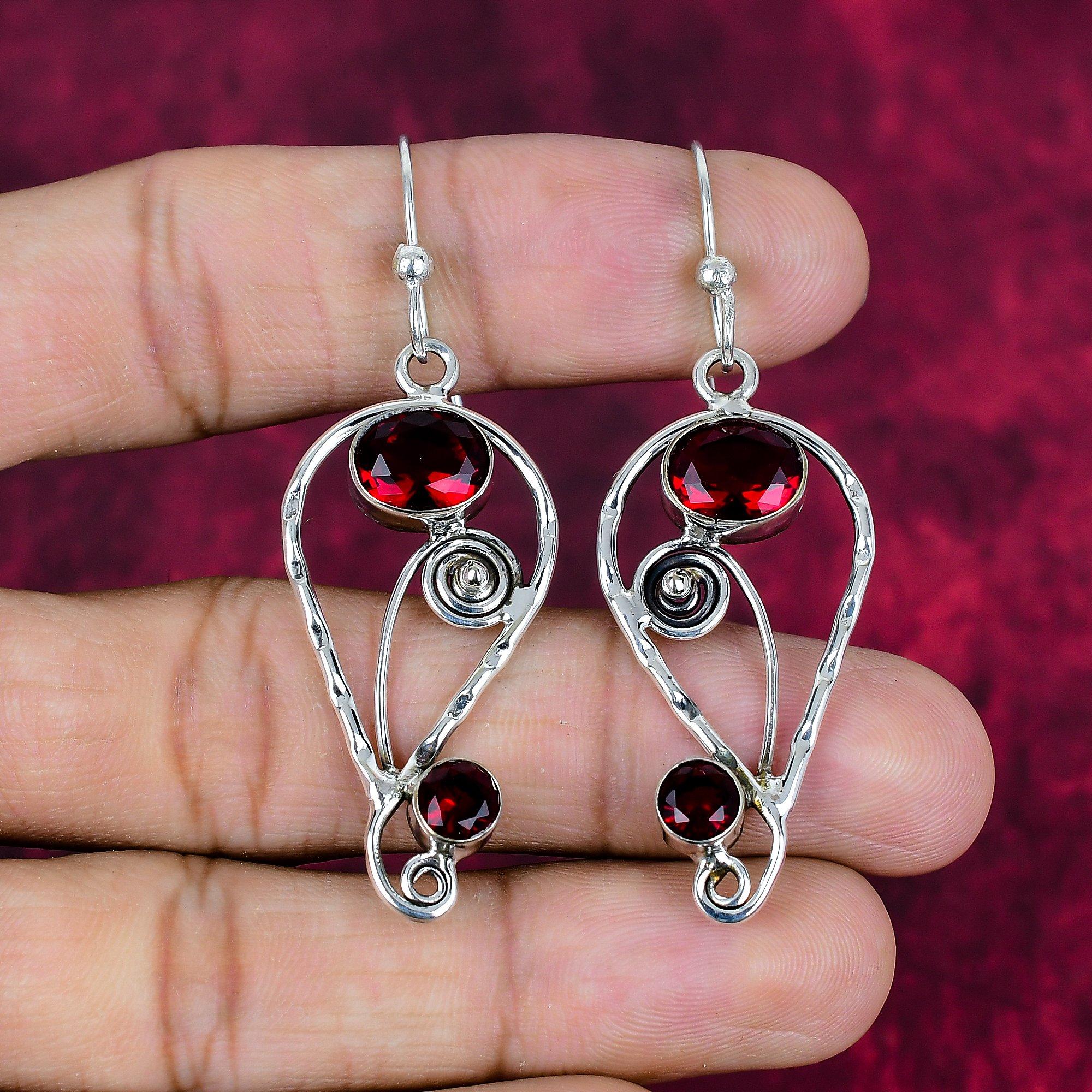 

Ювелирные изделия из красного граната, серьги из цельного серебра 925 пробы, серьги из драгоценных камней ручной работы на День памяти 2.36 Inches красный