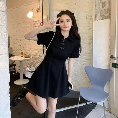 Damen Sommer Übergröße Froschknopf Cheongsam Kleid – Taillenbetonend, Figurbetont, Polokragen, Kurzarm, Kleines Schwarzes