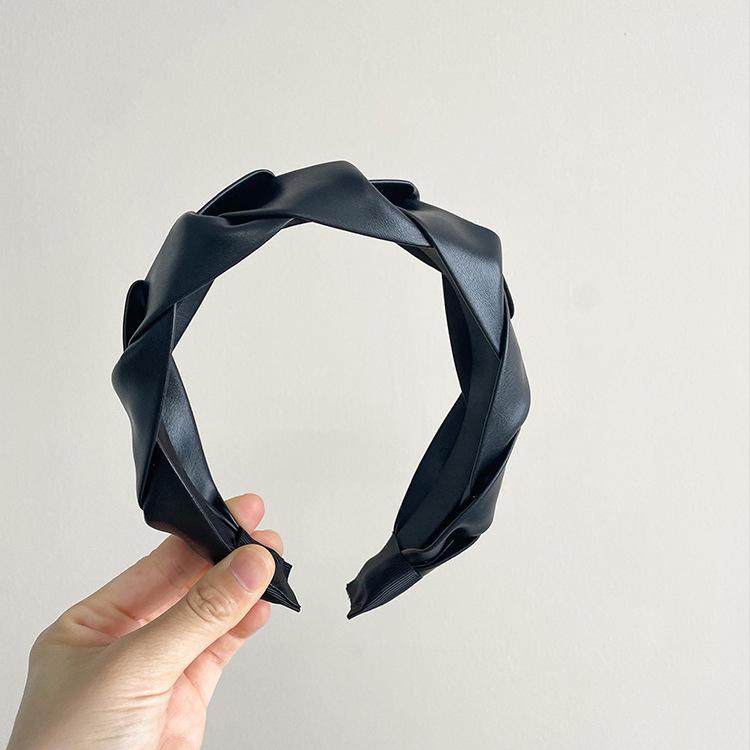 Luxury French Leather Braided Headband for Enhanced Height, Retro, Simple Design Hairpin