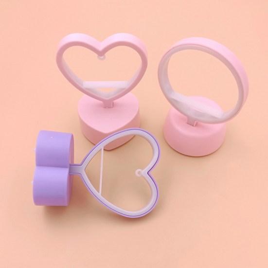 LED Night Lamp Flicker Free Non-Glaring Creative Shape Eye Protection Battery-operated Round Heart