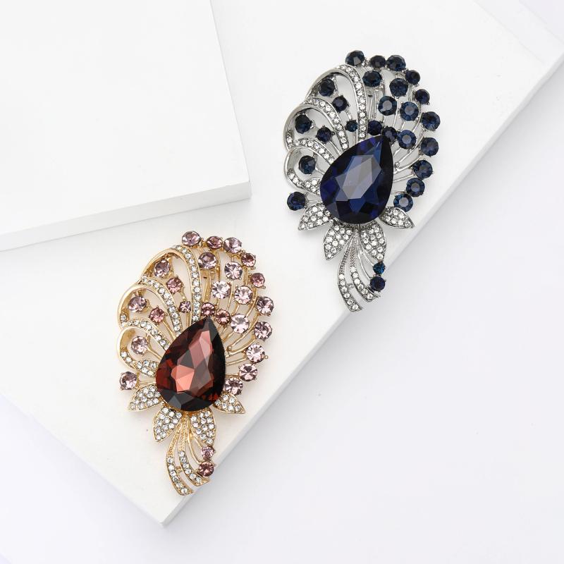 Vintage Luxury Rhinestone Crystals Brooches For Women Clothing Coat Jewelry Accessries Gifts