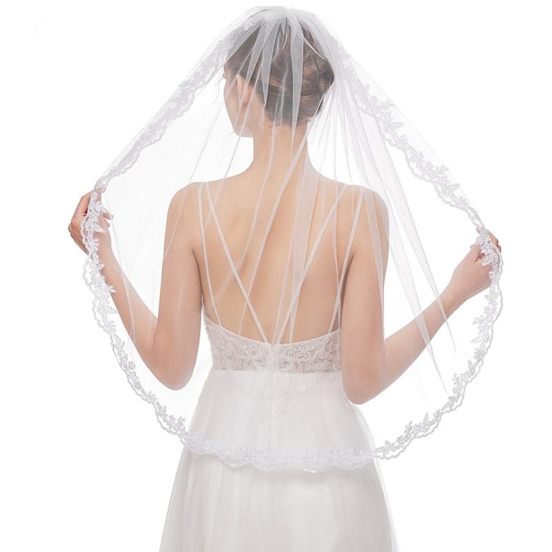 

Bridal Veil 1 Tier Short Sheer Tulle with Delicate Lace Appliques White Wedding Hair Accessories for Bride Metal Comb 1 білий