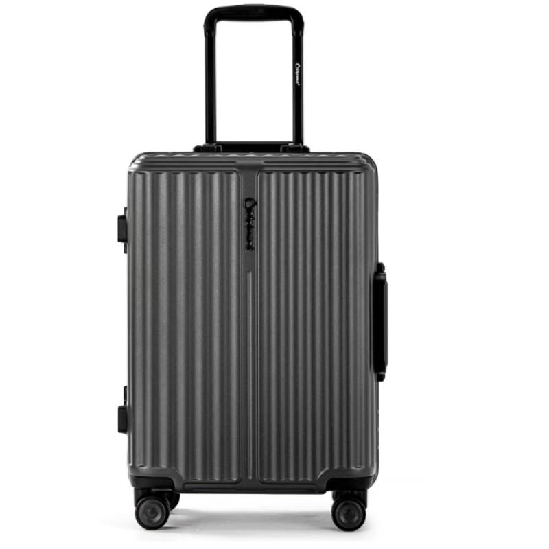Diplomat Hardside Spinner Suitcase