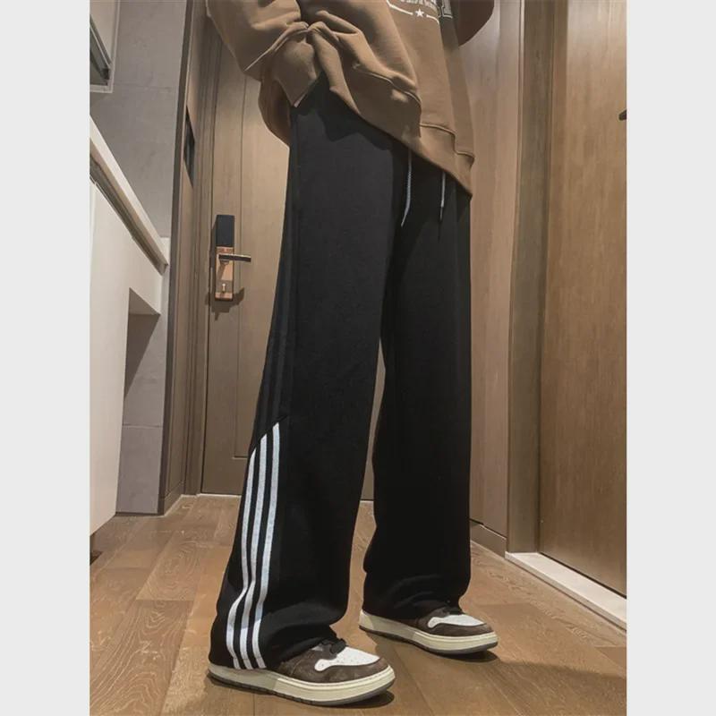 Men's Autumn Gray Striped Sweatpants: Trendy Loose-Fit Sports Trousers