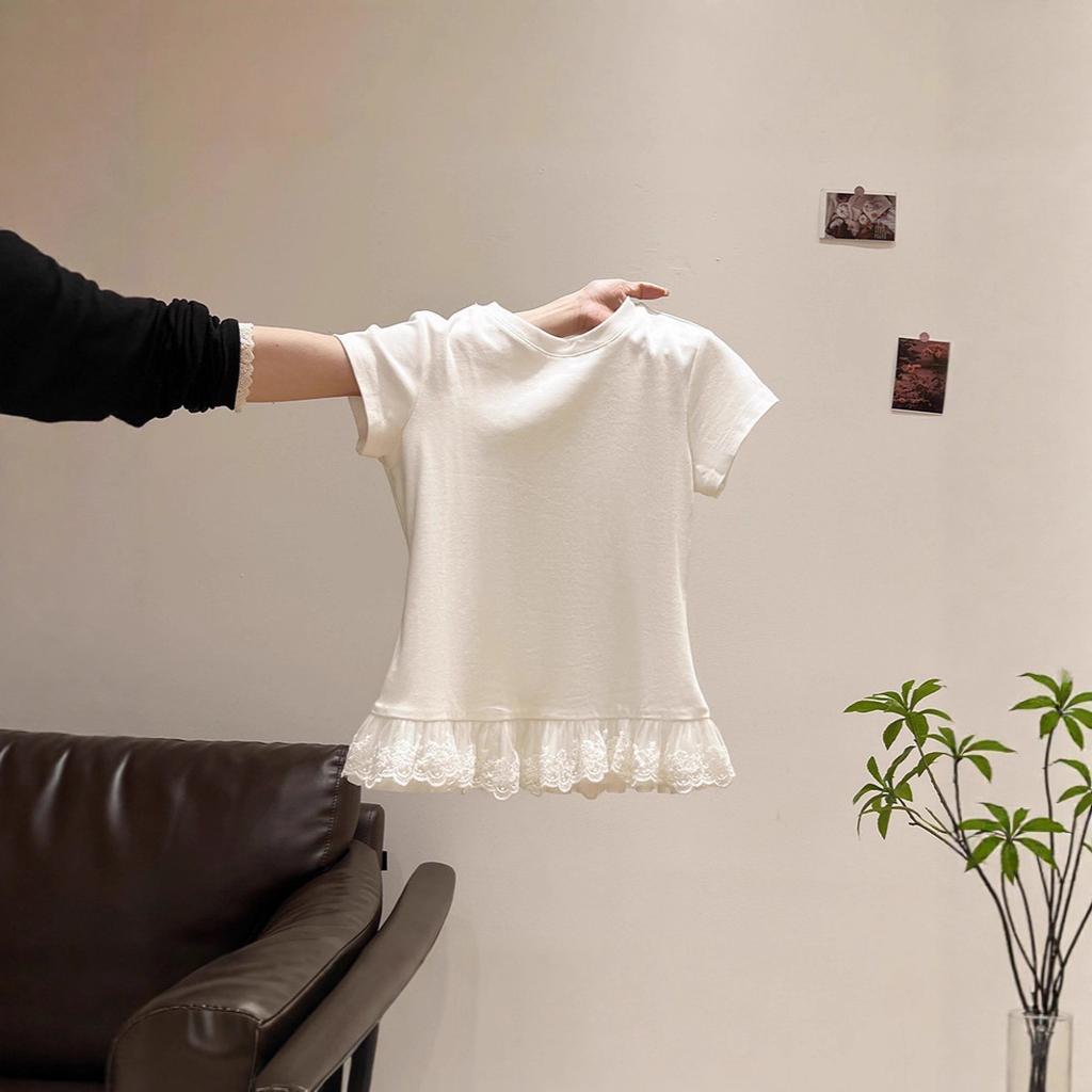 Sweet wind white lace splicing round neck short-sleeved T-shirt women's summer new Korean version slim-fitting versatile and thin top
