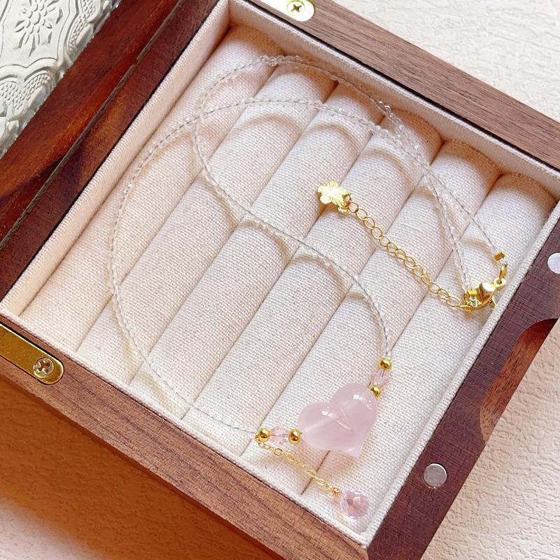 Pink crystal fart peach, girly natural powder crystal necklace collarbone chain