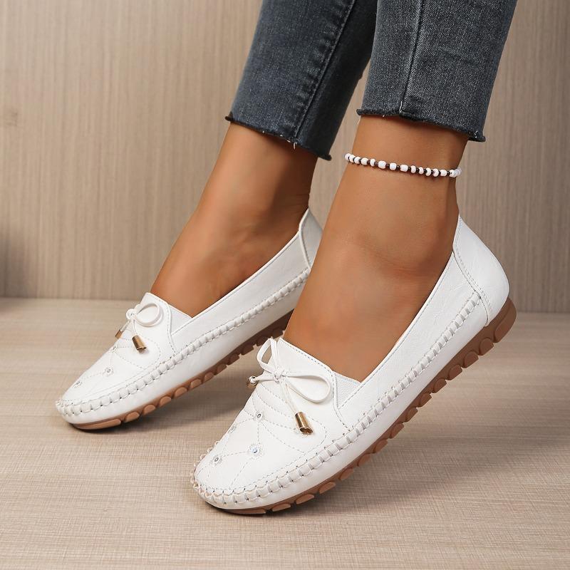 Women's Soft Leather Moccasin Loafers with Bow Decor Non-slip Comfortable Flats for Daily Wear
