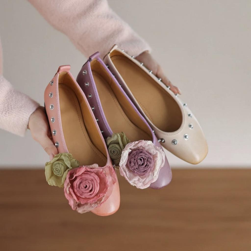 Fashion Fashion Flat Shoes for Women Spring Autumn Rivets Flower Shallow Rivets 2025 New Round Toe Inward Height Increasing Ladies Shoes