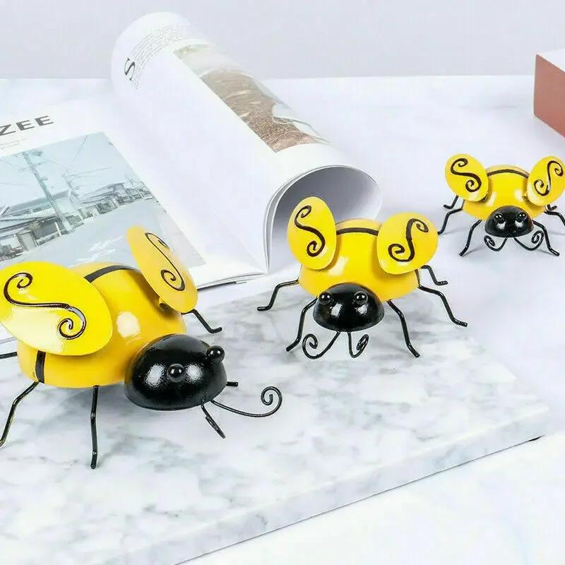 4 Peças de Arte de Ferro Antigo Abelha Nostálgica Luz de Luxo Bar Café Decoração de Arte de Parede Decoração de Jardim Mural Pendurado na Parede