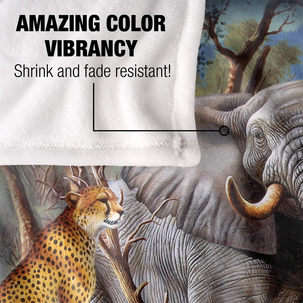 JQ Licensing Cf-Jp Silky Animals Supersoft Blanket