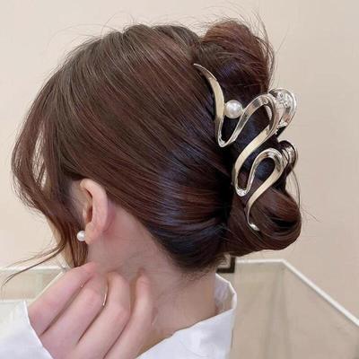 Women's Wavy Pearl Metal Hair Clip