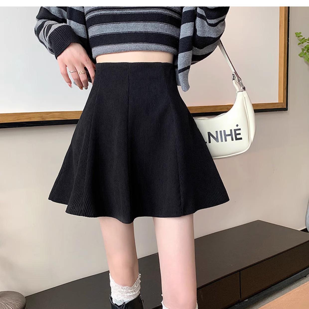 

Женская плиссированная юбка А-силуэта из вельвета с высокой талией - Осень/Зима 2023 Корейский стиль 3XL