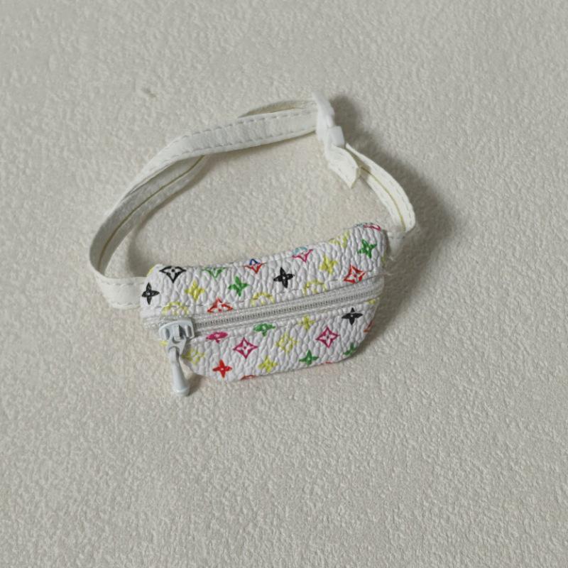 

Поясна сумка кросбоді з лялькою Лабубу для BJD ляльок 1/8/1/12 - Іграшковий аксесуар зі старим квітковим візерунком