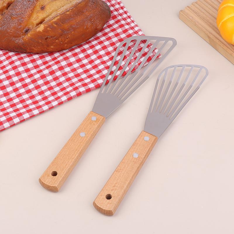 Stainless Steel Slotted Turner Fish Frying Shovel With Wooden Handle Fan-Shaped Shovel Household High-Temperature Frying Shovel