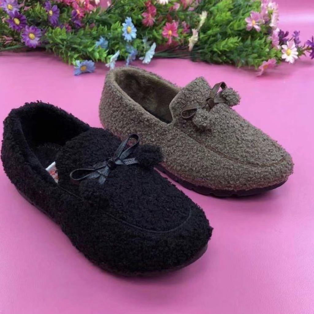 Old Beijing Cloth Shoes Women's Fluffy Shoes Winter Outer Wear Piled Thickened Lazy Women's Shoes Winter Foreign Style Non-slip Mother Shoes