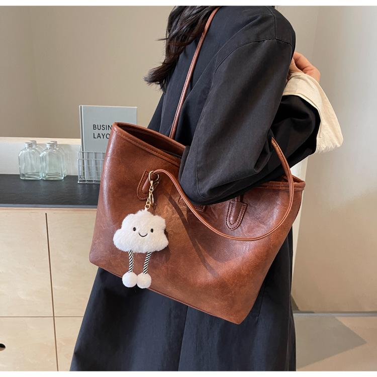 Retro-Tasche Damen große Kapazität neu Herbst vielseitig schlichte Umhängetasche strukturiert Pendler-Tragetasche