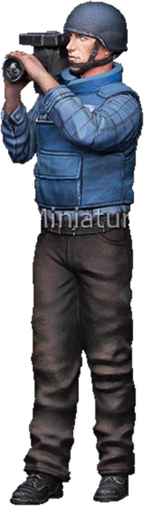 Mantis Miniatures Scale Resin Kit for Cameraman 1/35 TV/News (Man35203)