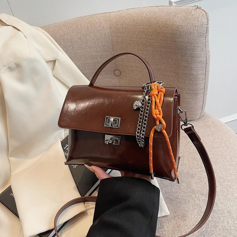 Premium texture retro handbag bag women's 2025 new messenger small square bag popular versatile texture shoulder bag