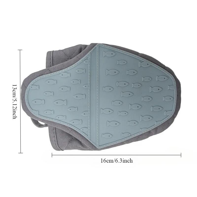 Universal Silicone Anti Scald Oven Glove Fish Shaped Thickened Insulation Gloves BBQ Mitts Tray Dish Bowl Holder Baking Supplies