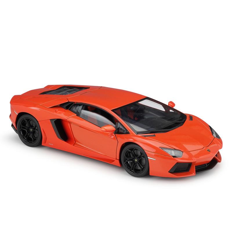 1/18 WELLY Lamborghini Aventador LP700-4 Alaşım Araba Modeli Döküm Metal Oyuncak Araçlar Araba Modeli Yüksek Simülasyon Koleksiyonu Çocuk Hediyeler