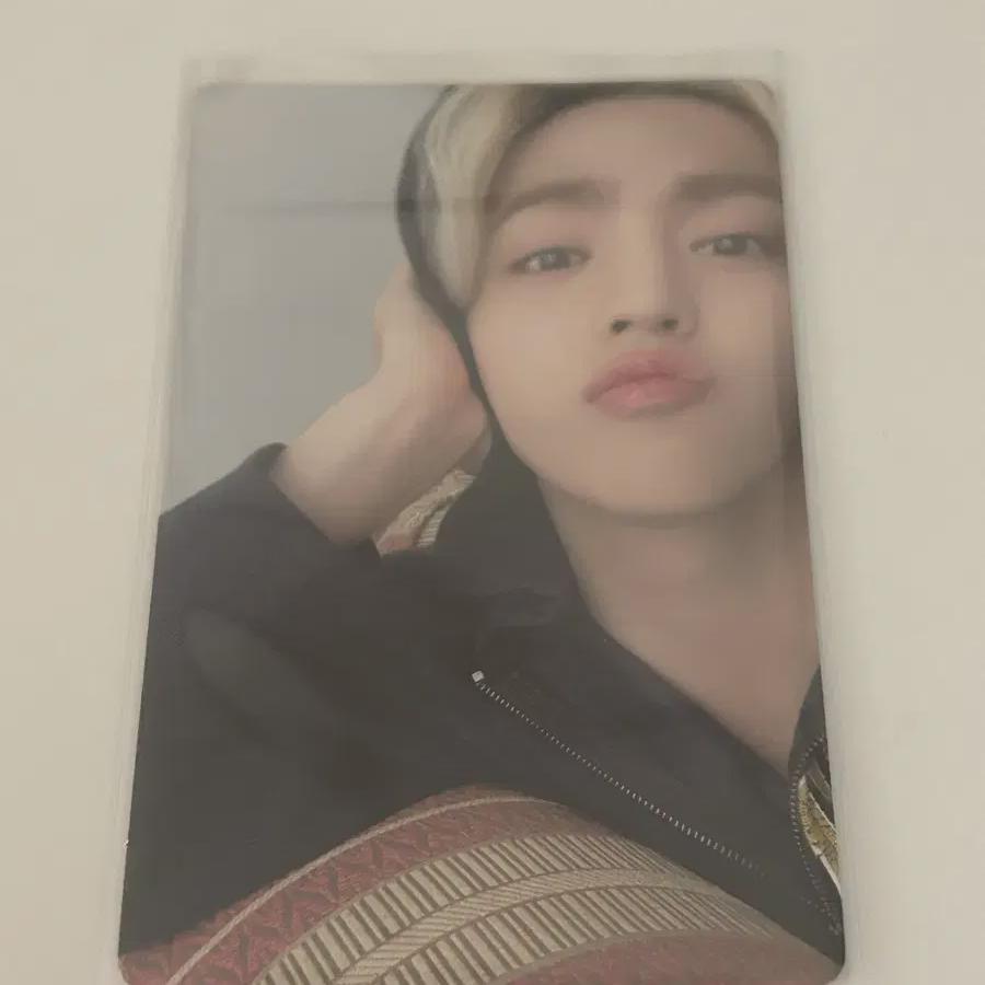 

Seventeen Escoops Ataka Photocard