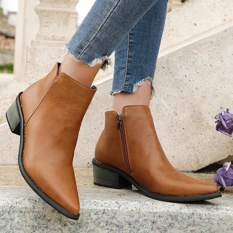 2026 Damen Dicke Absätze Synthetisches Leder Knöchelboots Mode Spitze Zehenspitze Büro Kurze Stiefel Herbst Winter Große Größe 43 Damen