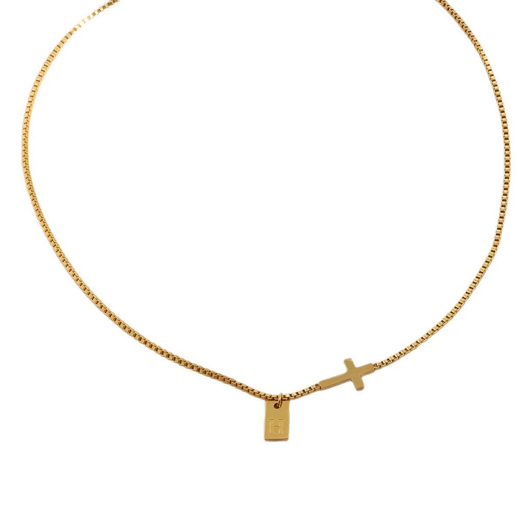 Women's Gold Initial Pendant Necklace - Personalized 26 Letter Tag Jewelry