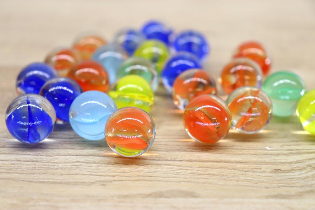 Made in set of 12 marbles commercial use Japan, old-fashioned toy, (diameter 1.6cm),