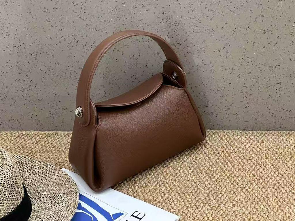 2025 Women's Versatile Genuine Leather Handbag: First Layer Cowhide, High-End Fashion Shoulder Bag, Cigarette Case Style