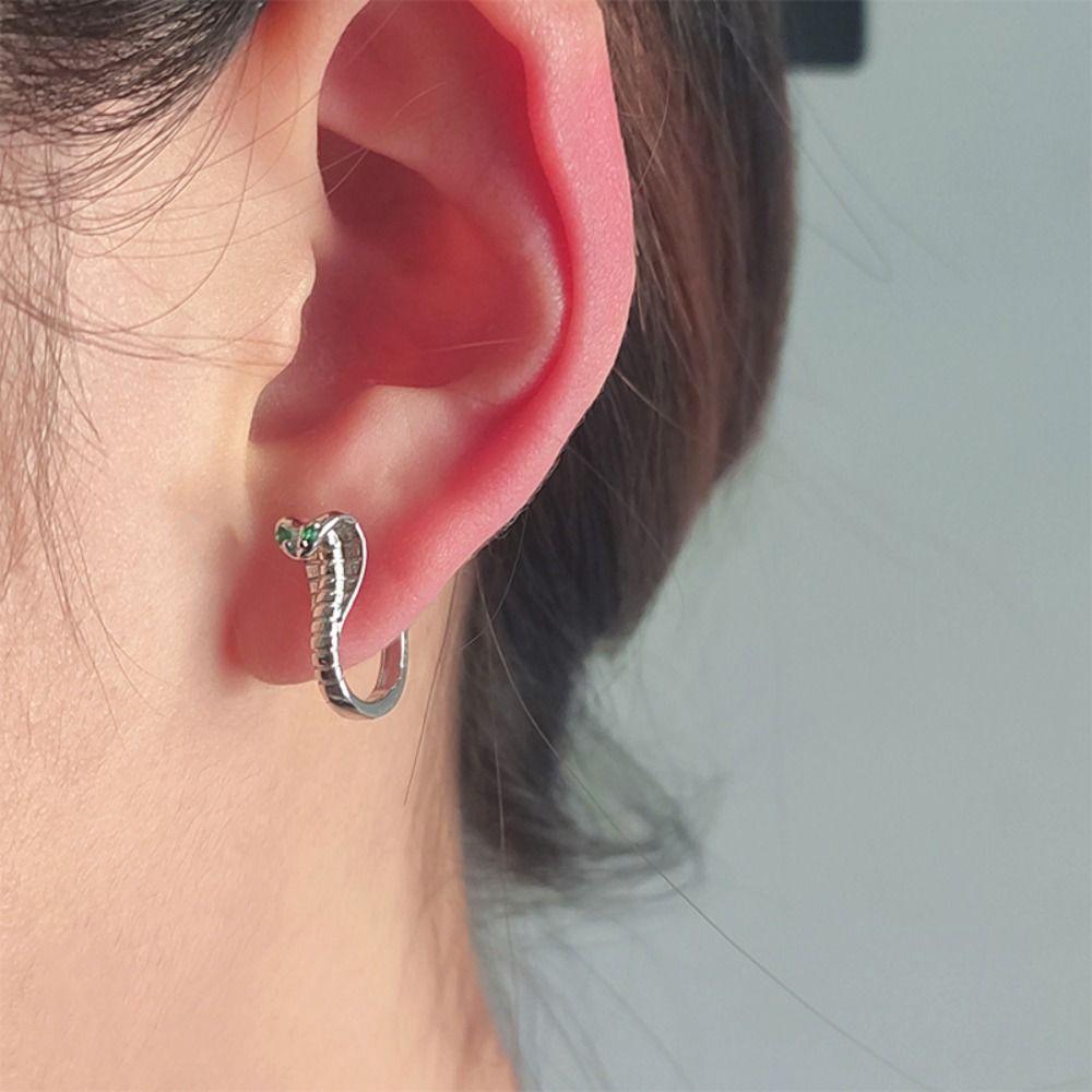 Snake-shaped Green Eye Snake Earrings Niche Design Men's Ear Hoops Fashion Ear Buckle  Daily Wear