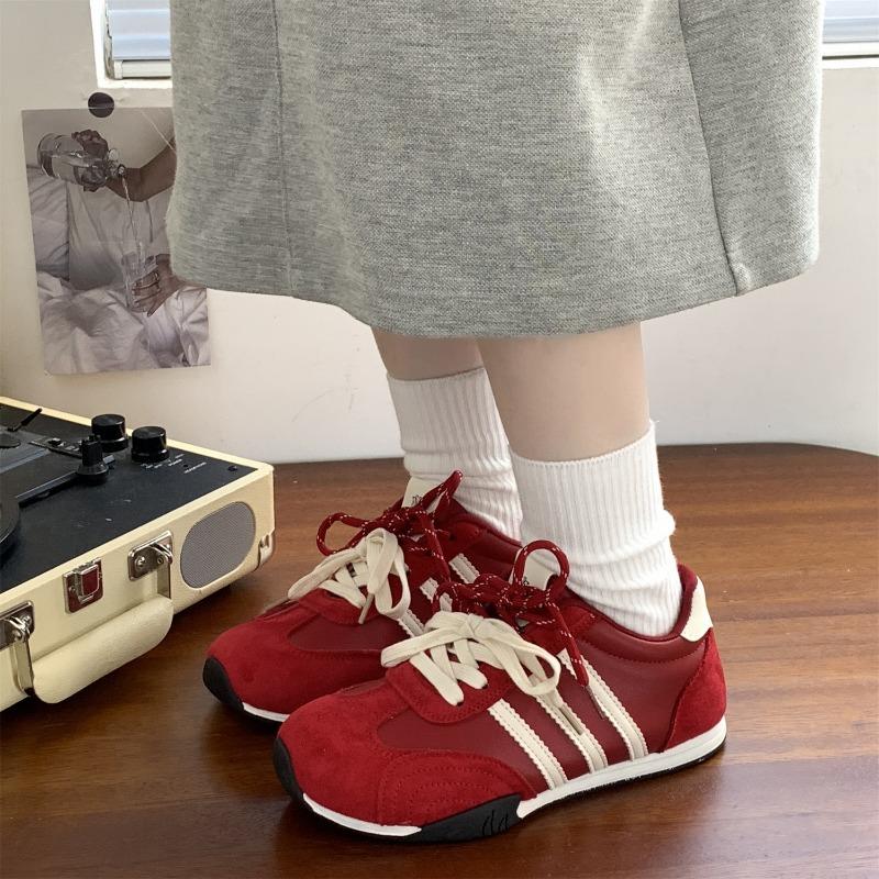 

Новые весенне-осенние женские универсальные повседневные кроссовки женские гигантские красивые красные маленькие белые туфли 40 красный