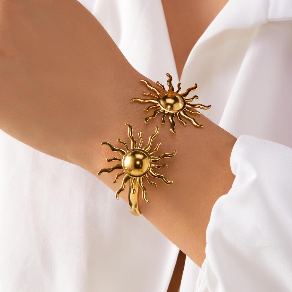 Stainless Steel Exaggerated Sunflower Opening Bracelets For Women Fashion Gold Color Punk Star Moon Cuff Bangles Party Jewelry