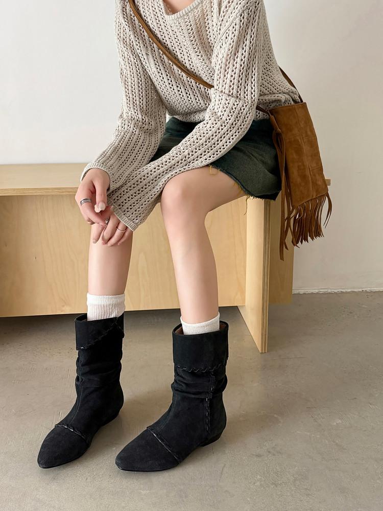 European and American new pointed cats, straps, folds, piles of short boots, flanging one pedal, large size, and more high-heeled boots